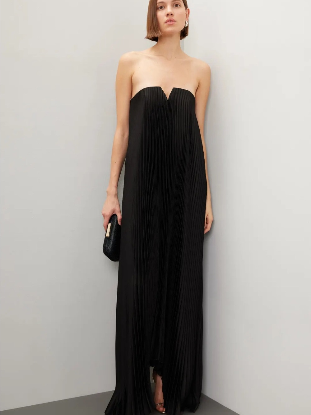 L’IDEE Strapless Black Pleated Maxi Dress - Sleek Everyday Elegance